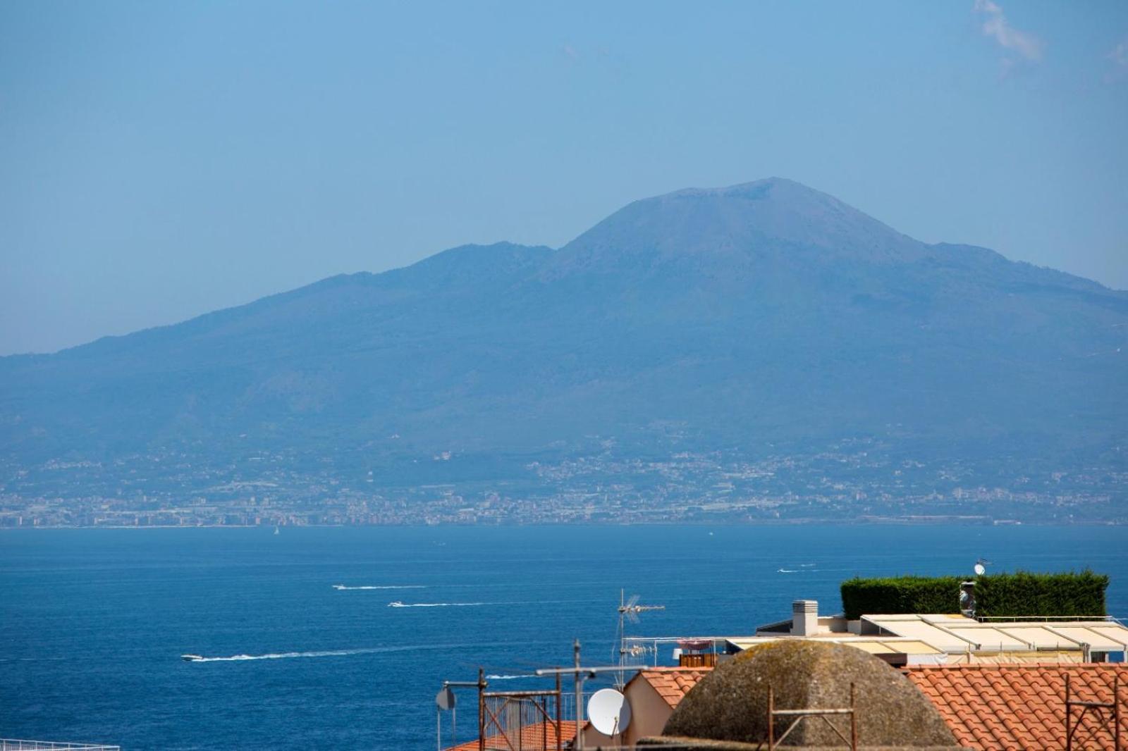 Lumar Luxury Sorrento Hotel Bagian luar foto